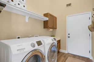 4910 Camino de Los Vientos, Flagstaff, AZ 86004 - Photo 30