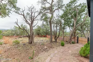 8200 W Rolling Ridge Rd, Ash Fork, AZ 86320 - Photo 16