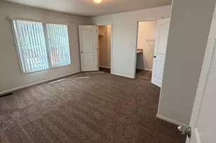 35 Amado St, Page, AZ 86040 - Photo 4