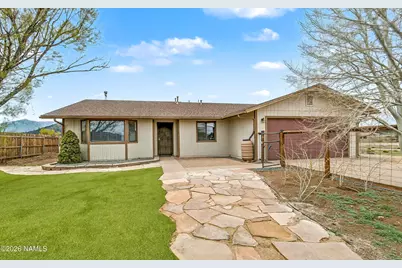 10145 N Aurora Drive, Flagstaff, AZ 86004 - Photo 1