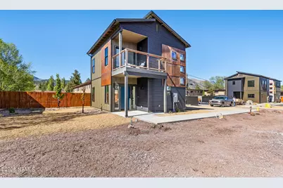 302 W Oak Avenue #8, Flagstaff, AZ 86001 - Photo 1