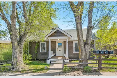 715 W Summit Avenue, Flagstaff, AZ 86001 - Photo 1