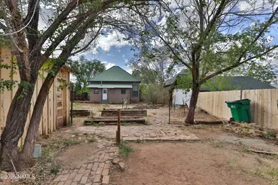 518 N Warren Avenue, Winslow, AZ 86047 - Photo 30