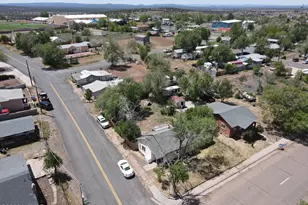 389 W Park Ave, Ash Fork, AZ 86320 - Photo 24