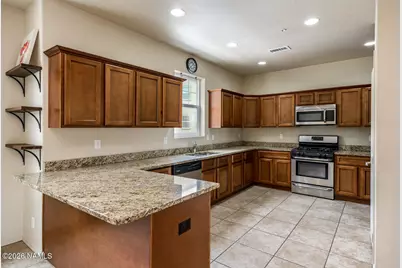 2451 W Pikes Peak Drive, Flagstaff, AZ 86001 - Photo 18