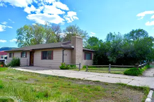 218 E Edison Ave, Williams, AZ 86046 - Photo 4