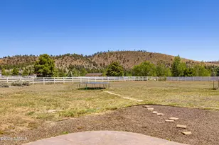 4825 Camino de Los Vientos, Flagstaff, AZ 86004 - Photo 46