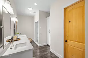 3886 S Holland Rd, Flagstaff, AZ 86005 - Photo 24