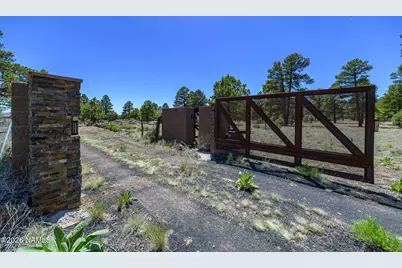 10050 Dianna Place, Flagstaff, AZ 86004 - Photo 16
