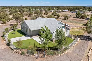 9111 E Moon Beam Ave, Flagstaff, AZ 86004 - Photo 2