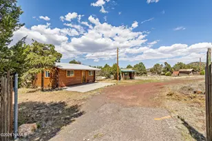 10775 Townsend-Winona Rd, Flagstaff, AZ 86004 - Photo 1