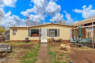 418 W Fleming St, Winslow, AZ 86047 - Photo 2