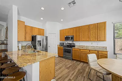 1405 S Park Grove Circle, Gilbert, AZ 85296 - Photo 6
