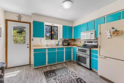 792 Comanche, Flagstaff, AZ 86005 - Photo 8