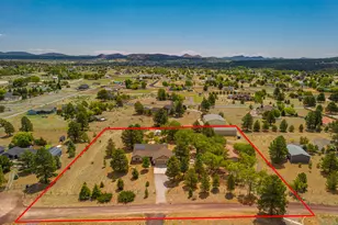 8405 Winchester Dr, Flagstaff, AZ 86004 - Photo 2