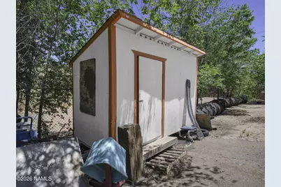 268 W Lewis Avenue, Ash Fork, AZ 86320 - Photo 24