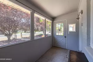 304 W Pine Ave, Flagstaff, AZ 86001 - Photo 4
