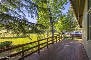 2047 N Country Club Dr, Flagstaff, AZ 86004 - Photo 18