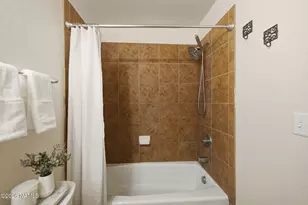 1470 E Ivy Ln, Flagstaff, AZ 86001 - Photo 22