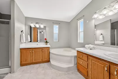 1667 W Shellie Drive, Flagstaff, AZ 86001 - Photo 16
