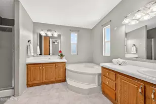 1667 W Shellie Dr, Flagstaff, AZ 86001 - Photo 16
