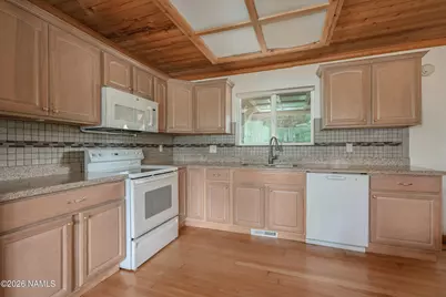 440 E Navajo Road, Munds Park, AZ 86017 - Photo 10
