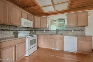 440 E Navajo Rd, Munds Park, AZ 86017 - Photo 10