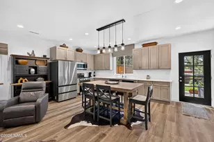 328 Kiowa, Flagstaff, AZ 86005 - Photo 6