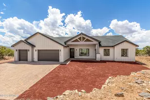 2009 Bella Vista Loop, Williams, AZ 86046 - Photo 1