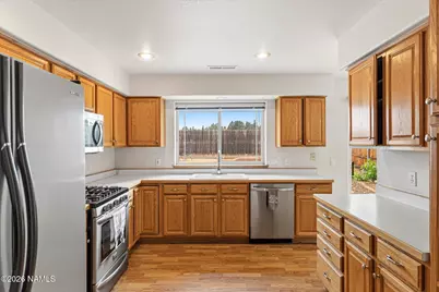 6873 E Eagle Crest Drive, Flagstaff, AZ 86004 - Photo 12