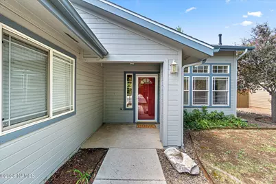 6873 E Eagle Crest Drive, Flagstaff, AZ 86004 - Photo 2