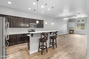 2489 W Mission Timber Cir, Flagstaff, AZ 86001 - Photo 2