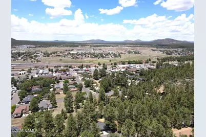 221 E Hancock Avenue, Williams, AZ 86046 - Photo 2