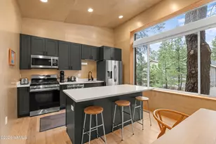 776 Kiowa, Flagstaff, AZ 86005 - Photo 2