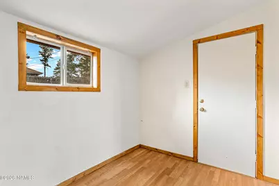 937 Omaha, Flagstaff, AZ 86005 - Photo 12