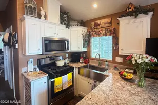 3851 Vacation Village Dr, Show Low, AZ 85901 - Photo 8