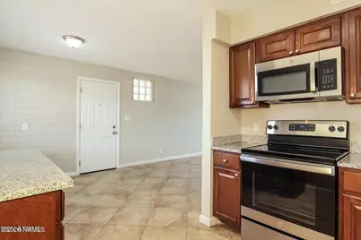 219 W Loma Linda Boulevard, Avondale, AZ 85323 - Photo 6