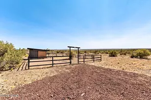 10204 S Cougar Ct, Williams, AZ 86046 - Photo 24