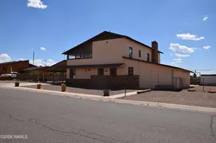 121 Hipkoe Dr, Winslow, AZ 86047 - Photo 2