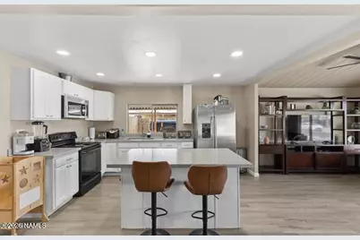 10817 W Sack Drive, Aguila, AZ 85320 - Photo 20