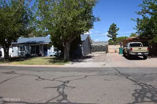 120 Navajo Dr, Winslow, AZ 86047 - Photo 6