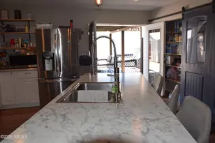 120 Navajo Dr, Winslow, AZ 86047 - Photo 24