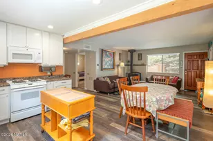 226 S Dunnam St, Flagstaff, AZ 86001 - Photo 8