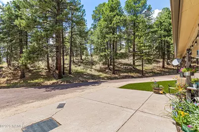 3348 Happy Trails Drive, Flagstaff, AZ 86005 - Photo 14