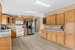 1795 W Shellie Dr, Flagstaff, AZ 86001 - Photo 16