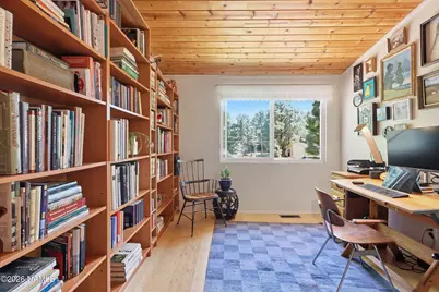 801 E Crestview Avenue, Flagstaff, AZ 86001 - Photo 24