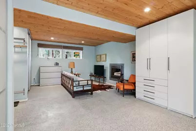 801 E Crestview Avenue, Flagstaff, AZ 86001 - Photo 8