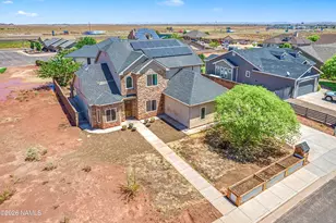 1914 Round House Dr, Winslow, AZ 86047 - Photo 2