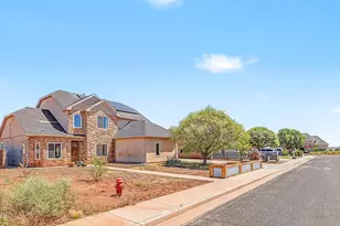 1914 Round House Dr, Winslow, AZ 86047 - Photo 4