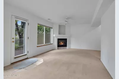 126 W Juniper Avenue, Flagstaff, AZ 86001 - Photo 4